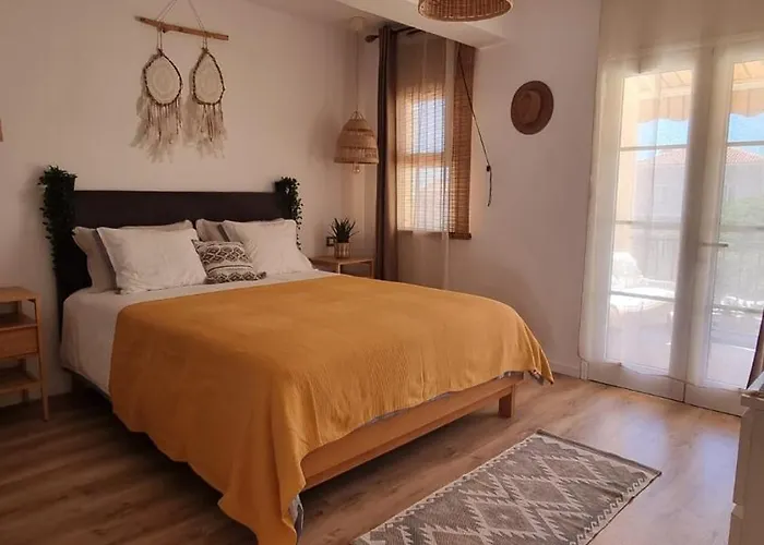 Yuccapark Stephanie *