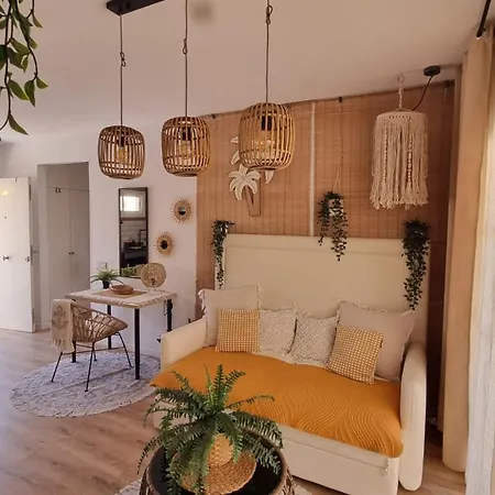 Yuccapark Stephanie *