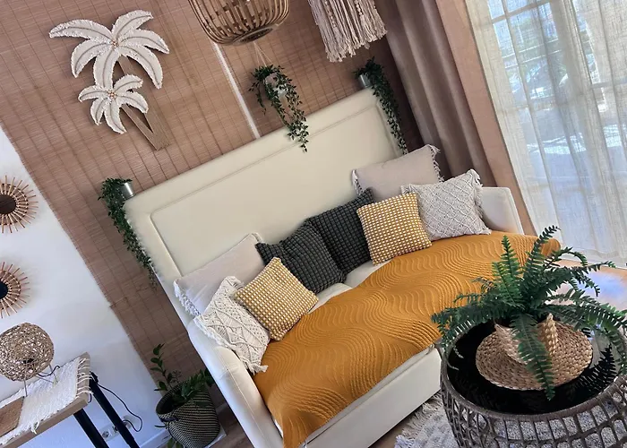 Yuccapark Stephanie *